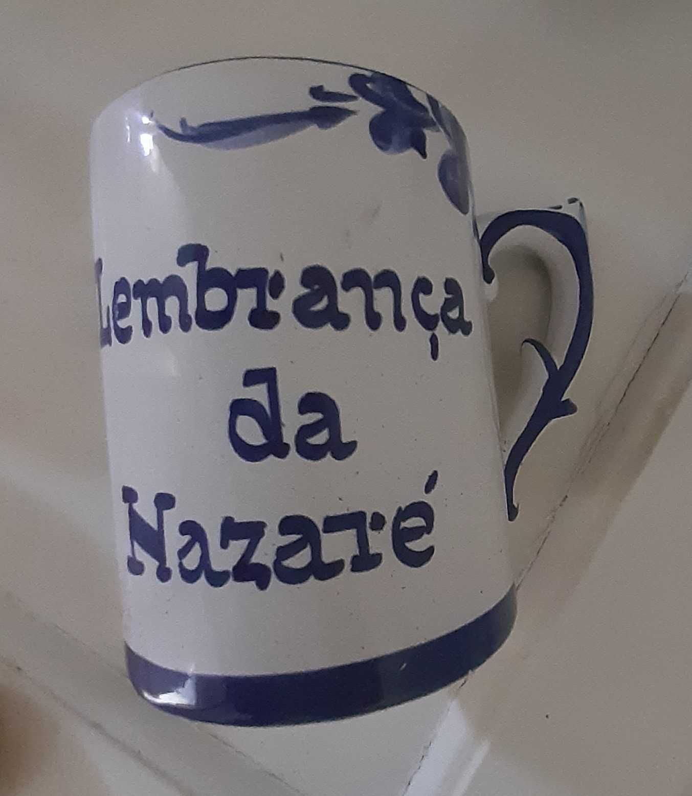 Caneca de barro "Vestal" de Alcobaça, "Lembrança da Nazaré"