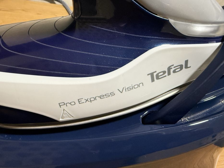 парогенератор Tefal Pro Express Vision GV9812