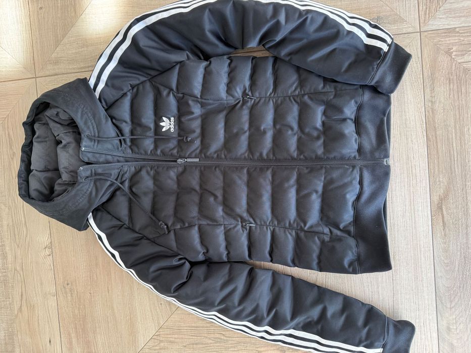 Жіноча курточка Адідас