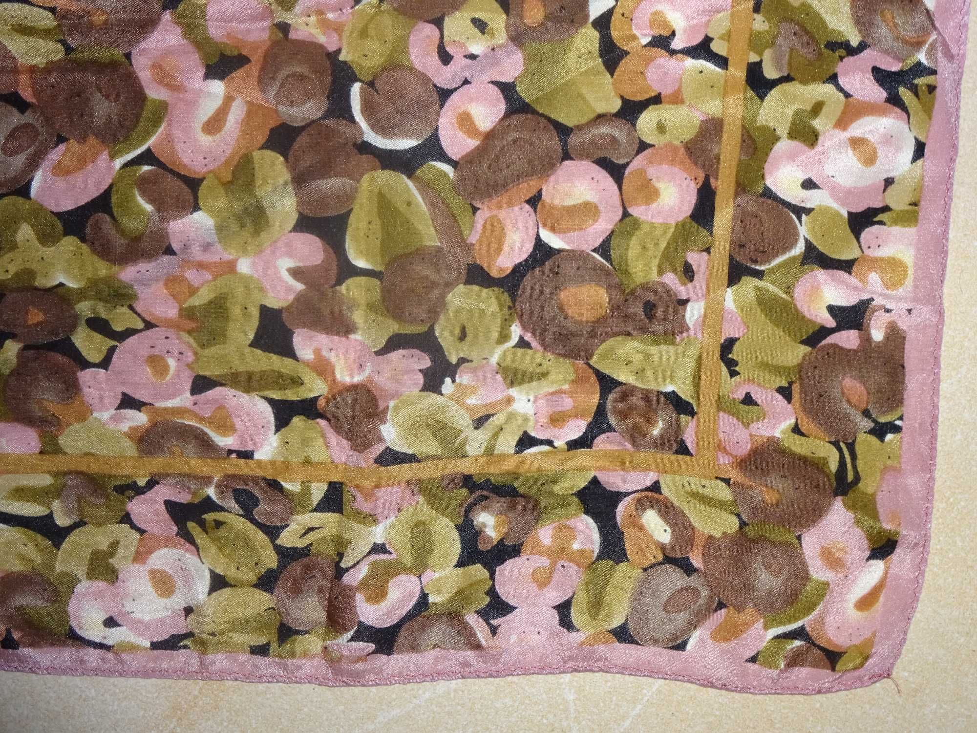 Jedwabna delikatna chusta apaszka w kwiaty JEDWAB okazja 66 x 68 cm