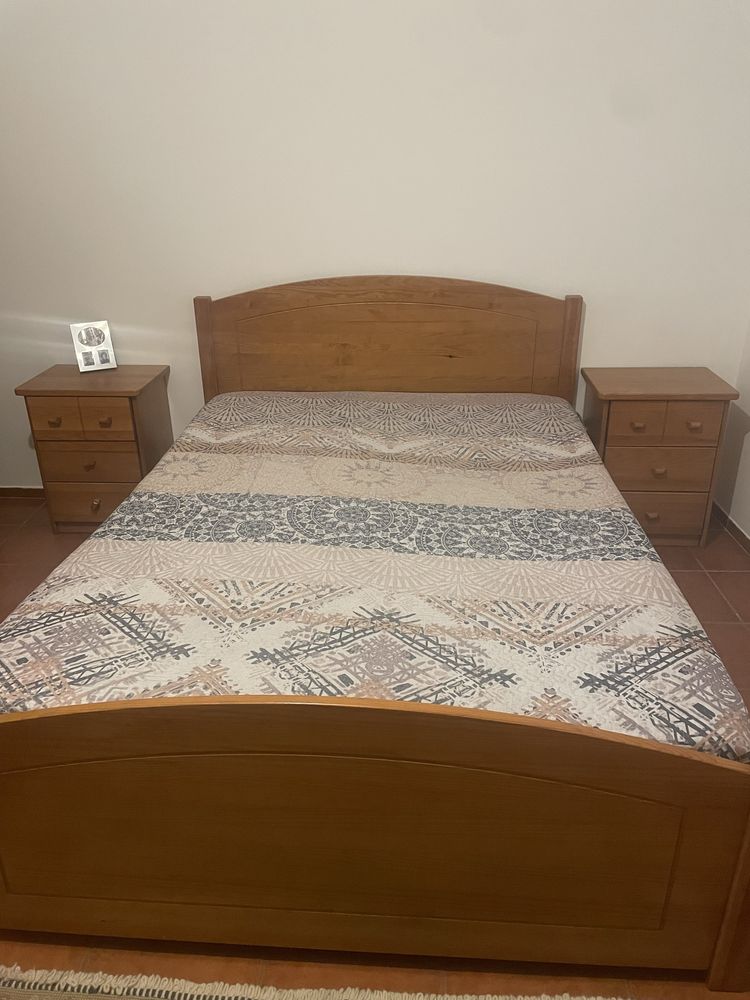Quarto completo com comoda
