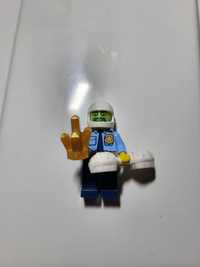 Lego city policjant zombie
