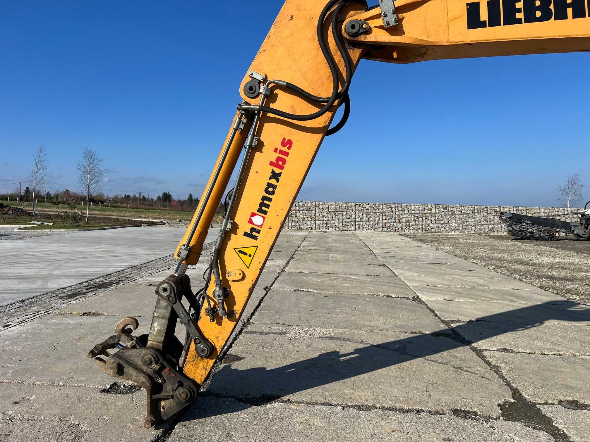 Liebherr Compact 924