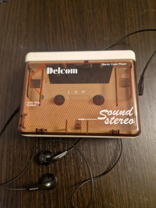 Walkman( stan dobry,  odtwarza )