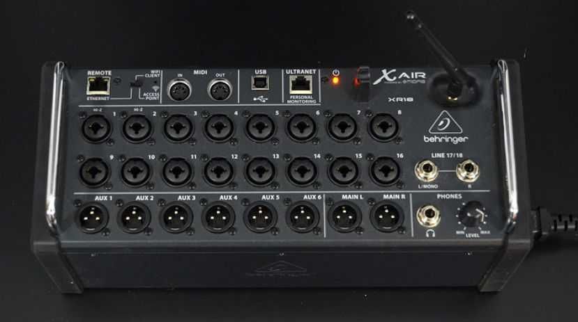 Cyfrowy mixer behringer XR18, stan bdb.