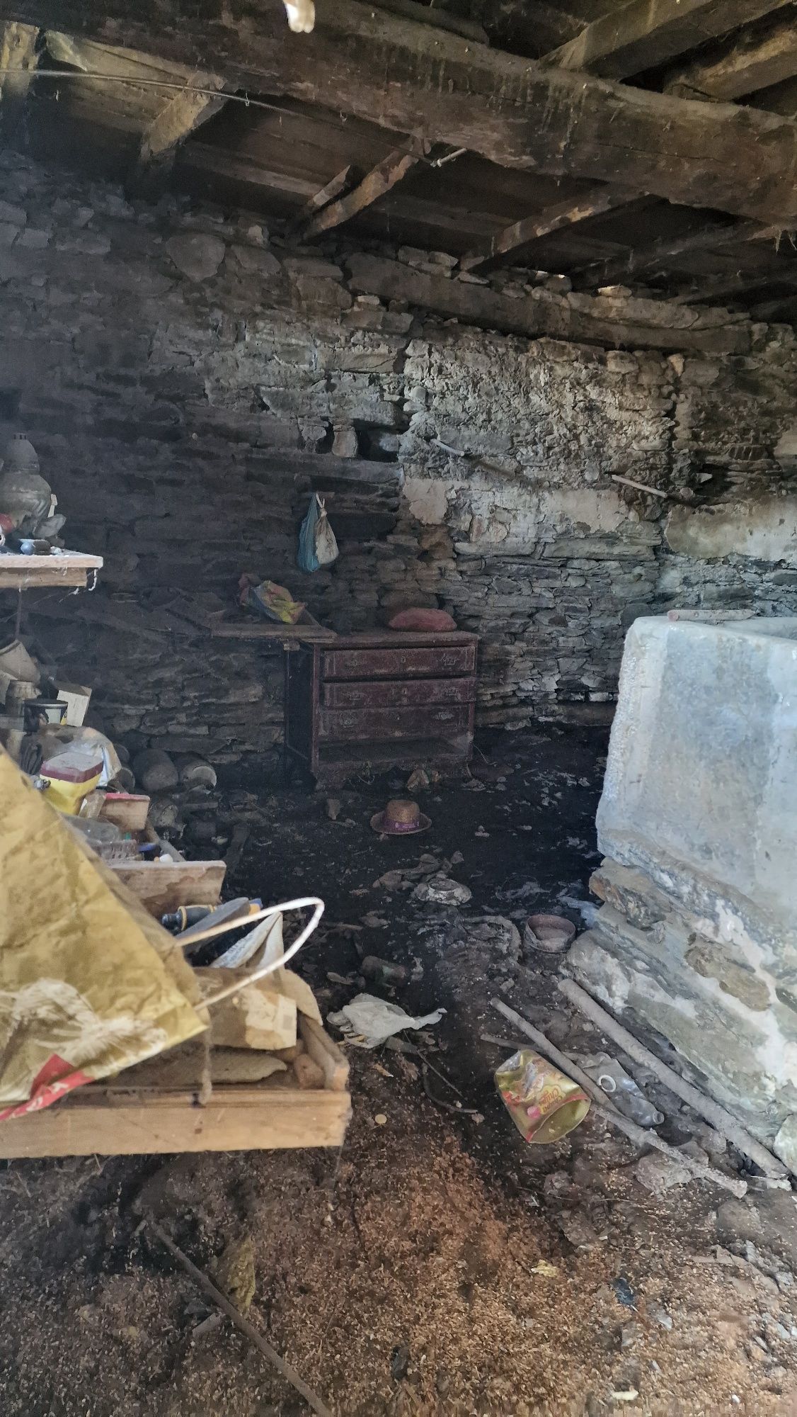 Moradia a precisar de remodelação