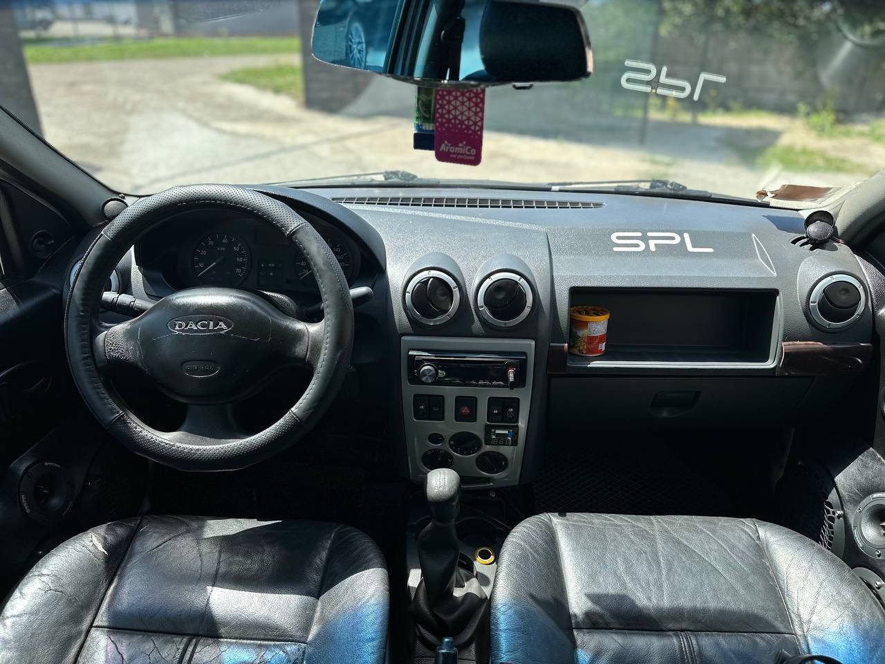 Dacia Logan 2006 рік