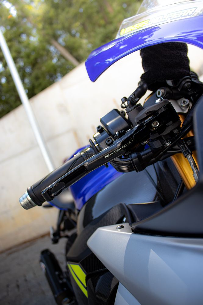 YAMAHA YZF-R1 nacional