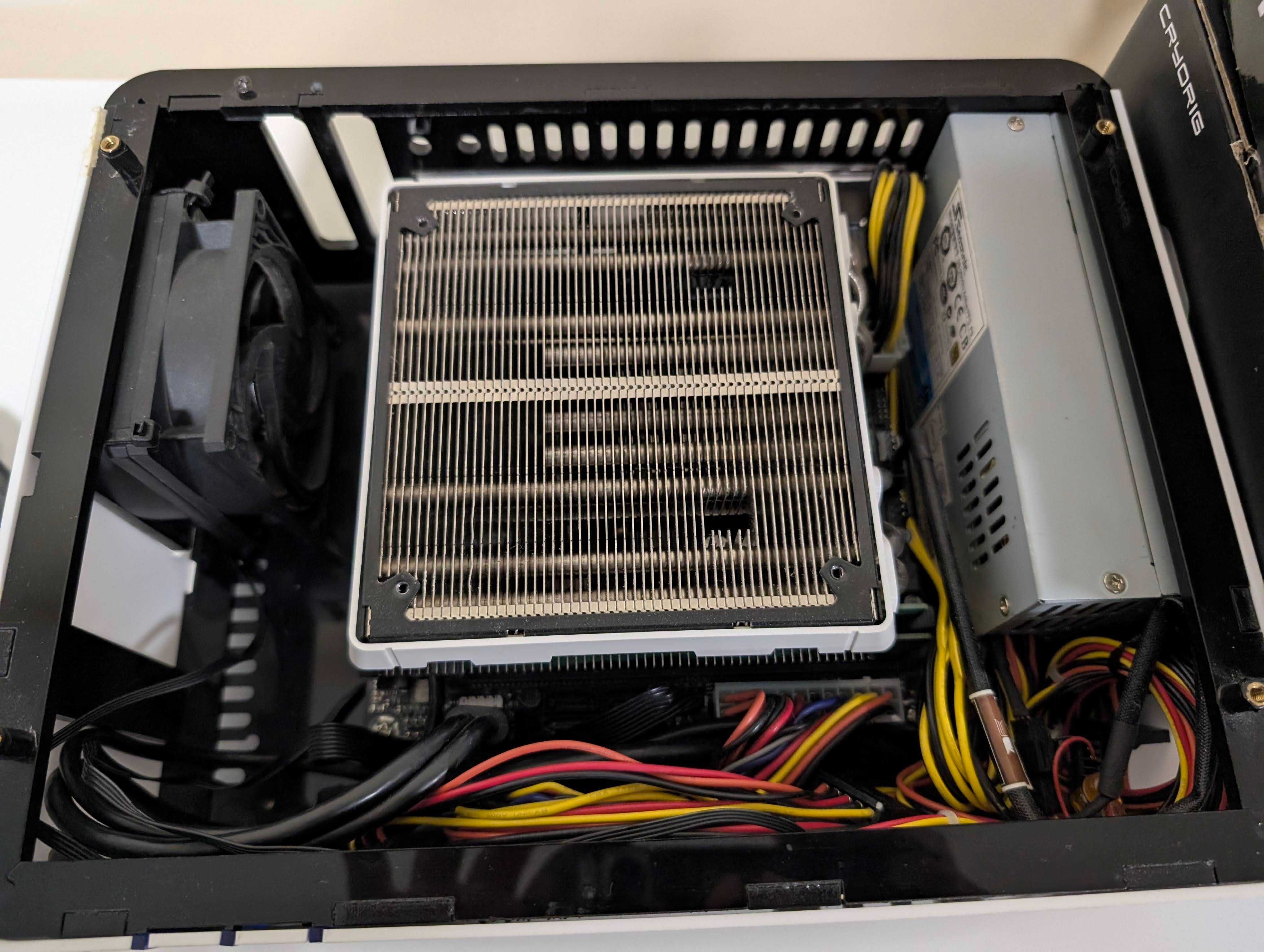 Mini PC / komputer z procesorem I5 9400F + 8GB RAM