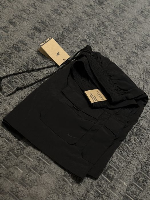 Продам NIKE Sportswear