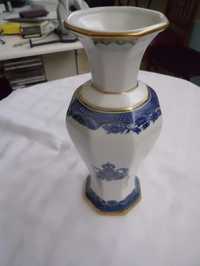 vendo jarra de porcelana bem decorada com 0.23cm alt.