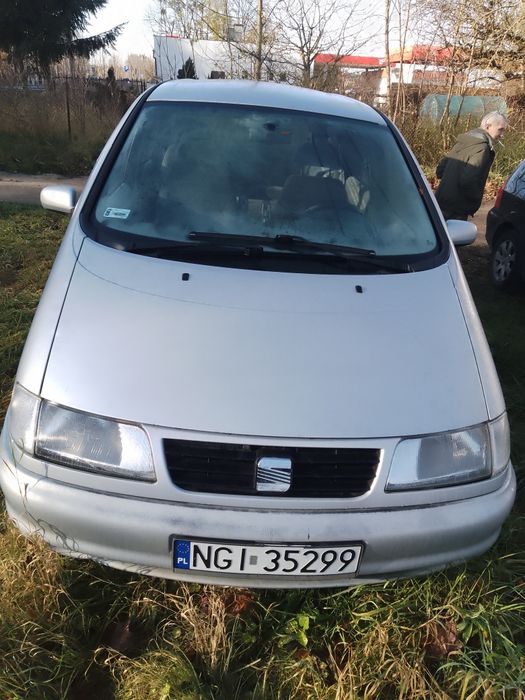 Sprzedam Seata Alhambra 2.0+gaz 2000r.