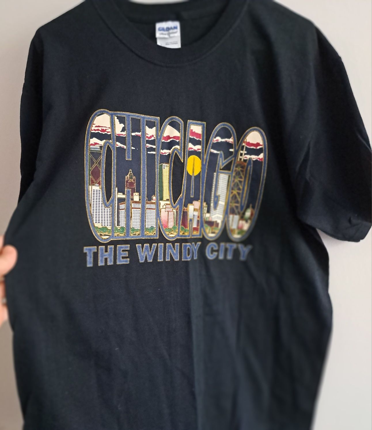 Nowa koszulka Gildan Chicago The Windy City L