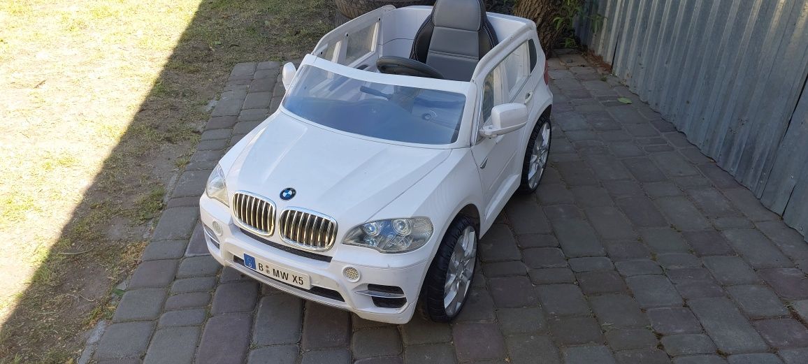 Електро автомобіль дитячий BMW X5