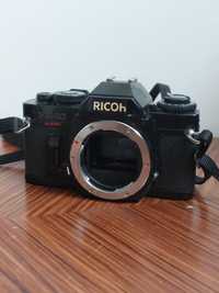 Aparat analogowy Ricoh KR-10.