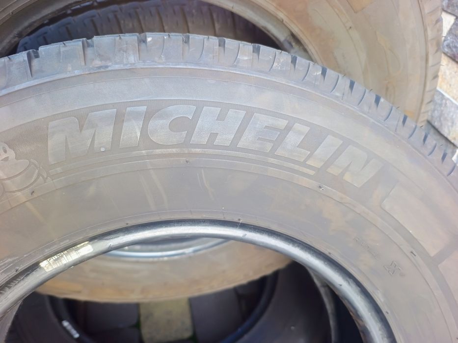 225 75 16 Michelin