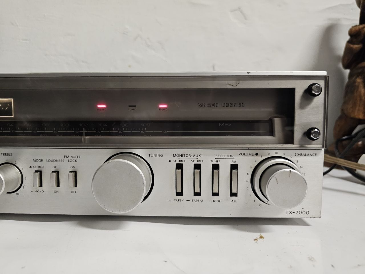 Stereo Amplituner Onkyo TX-2000, 2*40 Wat+1