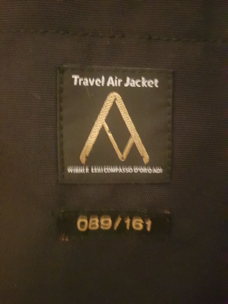 Blusão "Travel air jacket" tam. L