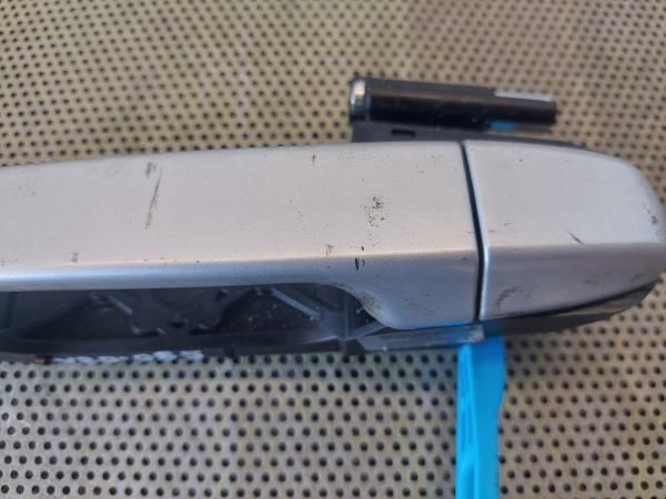 Puxador porta trás esquerdo TOYOTA Yaris (_P15_)