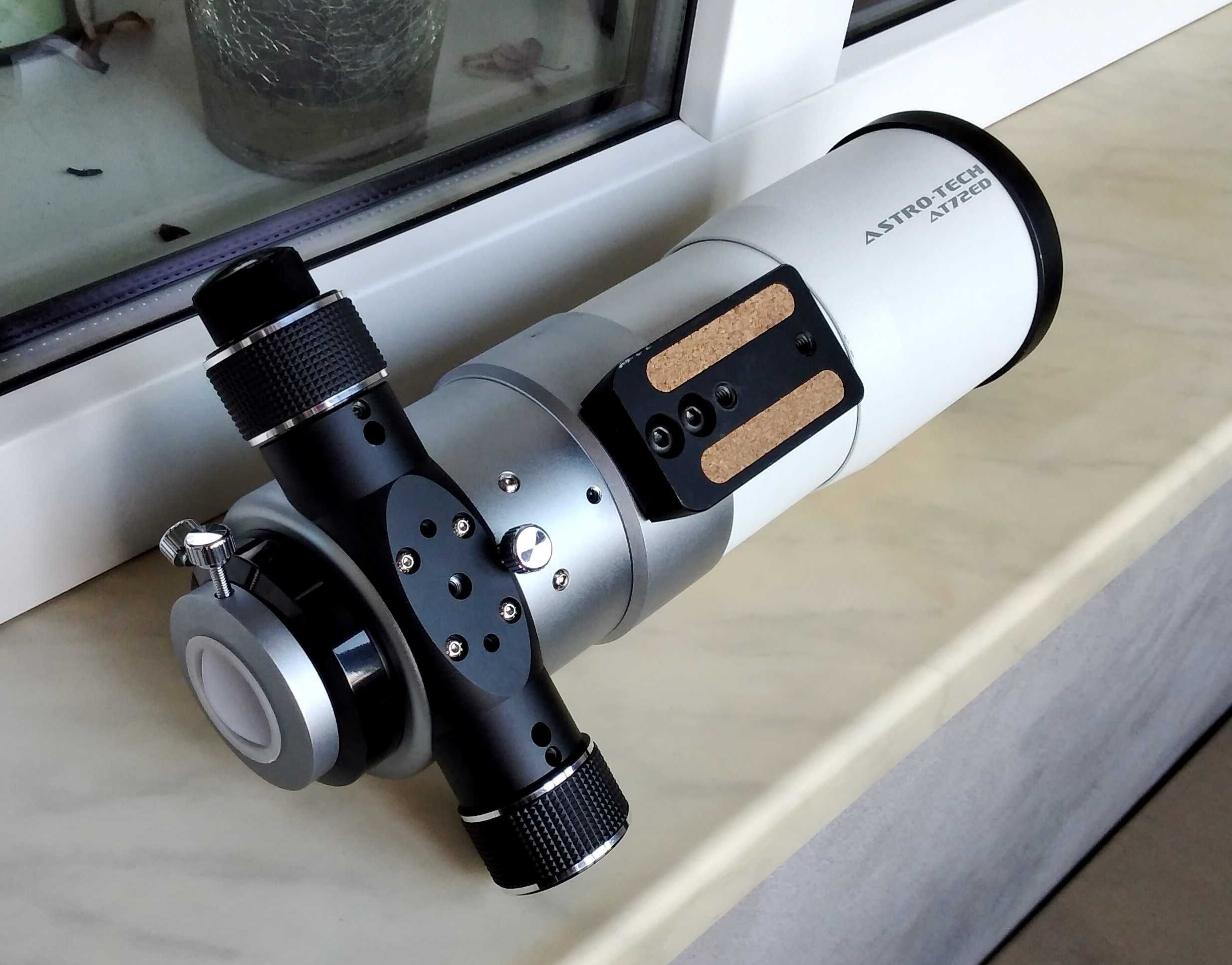 Телескоп Astro-Tech AT72ED