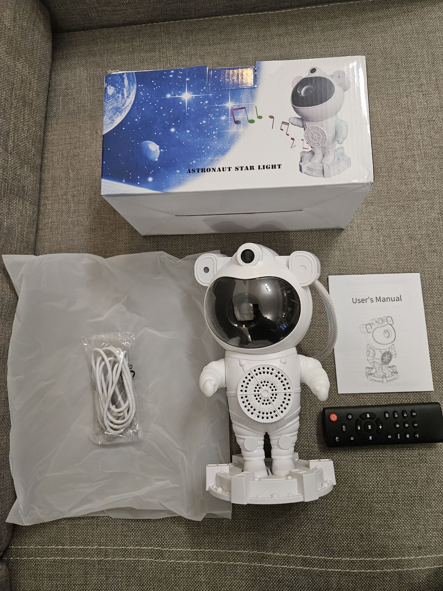 Projektor gwiazd ASTRONAUTA głośnik BLUETOOTH Lampka Led Laser +grat