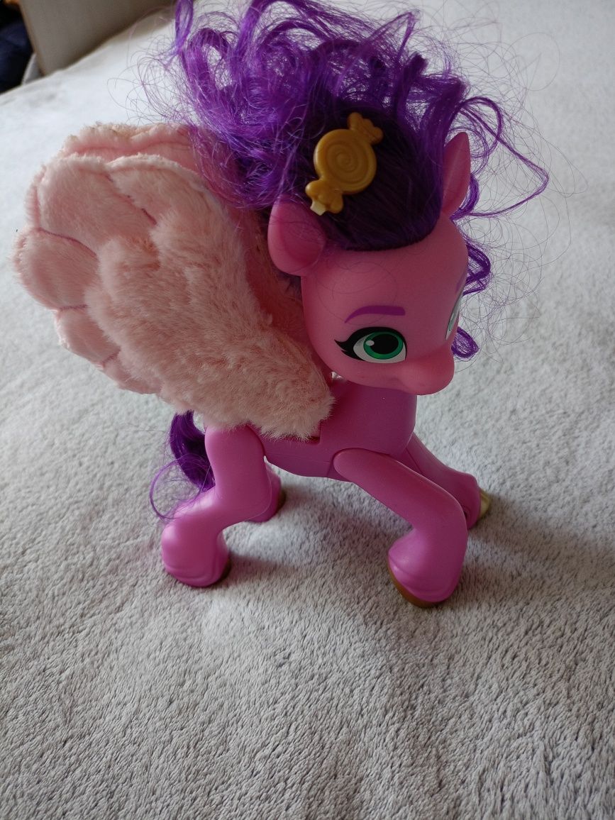 Фігурка My Little Pony Pipp  співаюча поні Hasbro