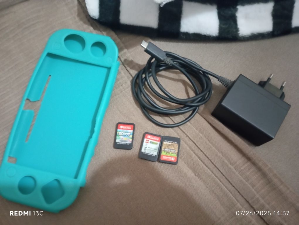 Nitendo switch lite