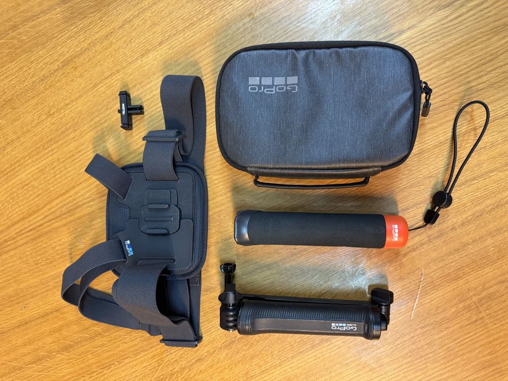 Gopro 13 Black Polar White + Extras