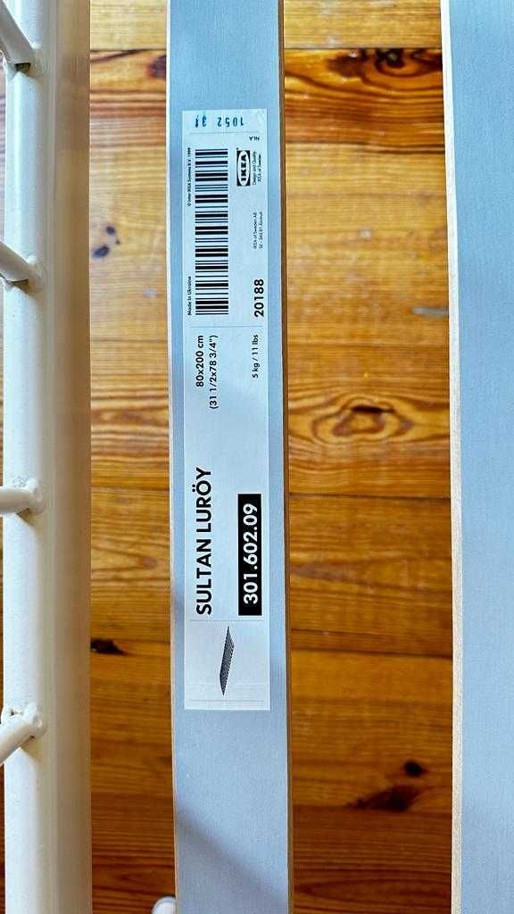 Łóżko metalowe, rosnące z dzieckiem, IKEA Minnen z materacem+lampka