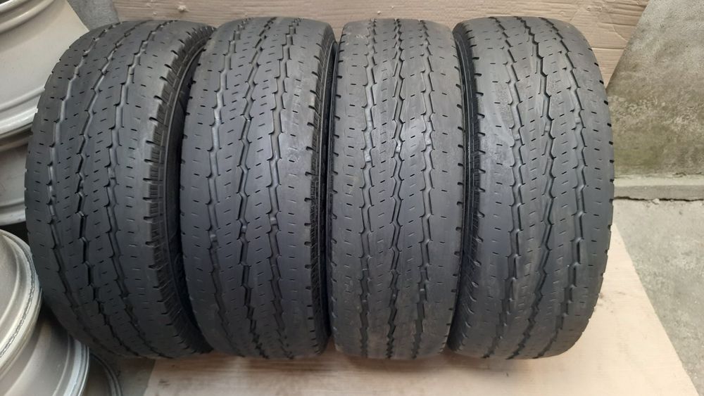 Continental 225/65/16c