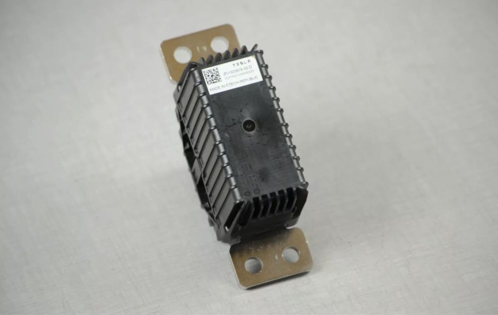 Пиропатрон tesla m3 pirofuse предохранитель пиро 1064689-00 plaid