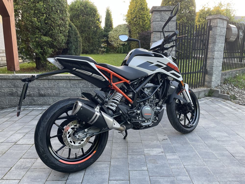 2017 ROK KTM DUKE 125 ABS Przebieg 7065 km Transport Bezwypadkowy