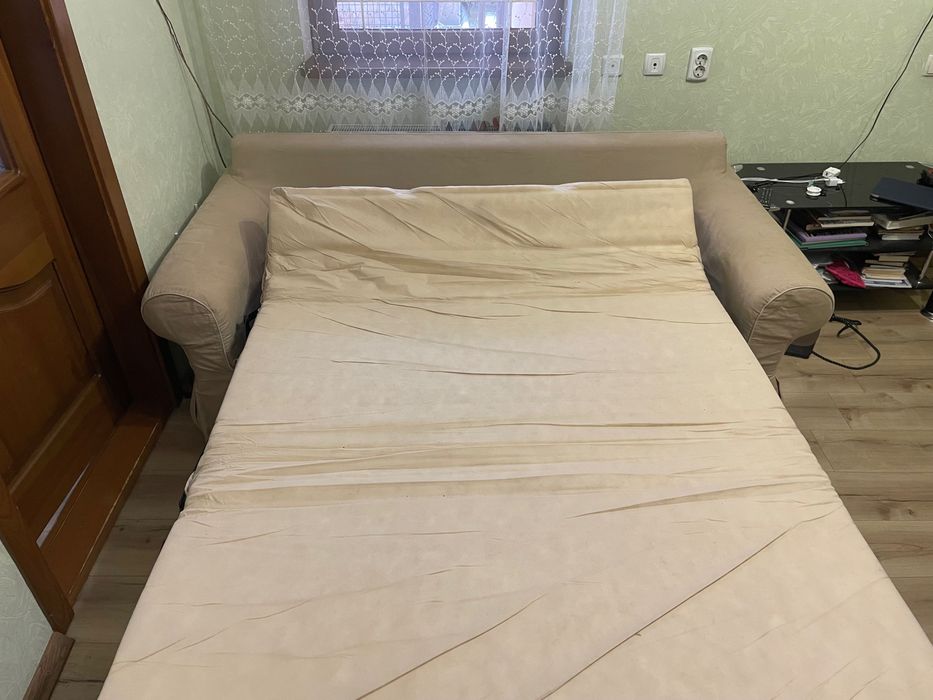 Диван розкладний, у хорошому стані