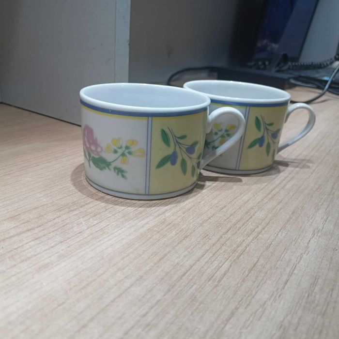 2sztuki Filiżanki jak Nowe