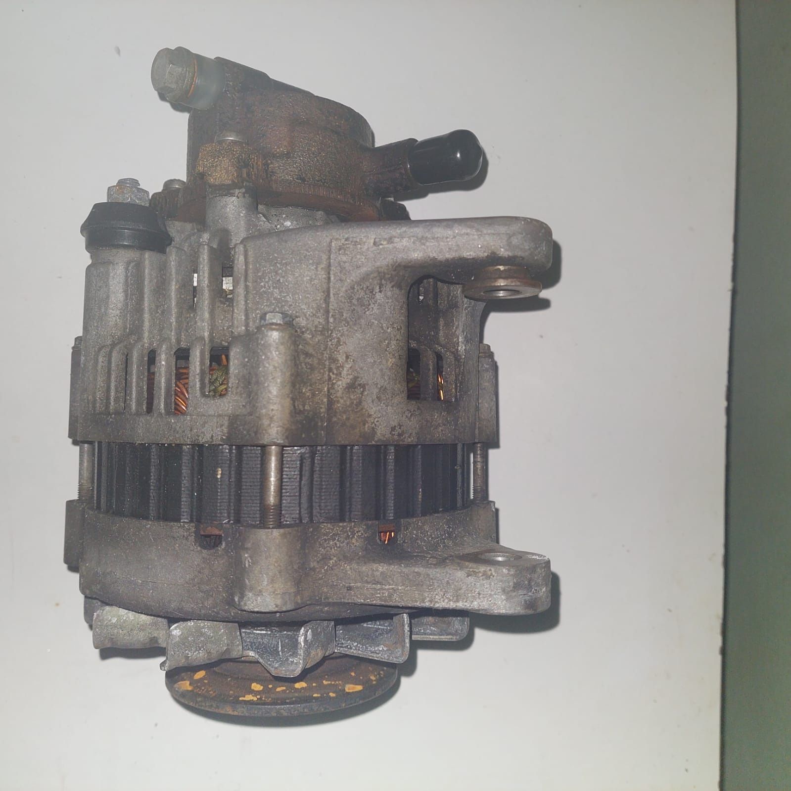 Alternador de Opel corsa B  1.7D