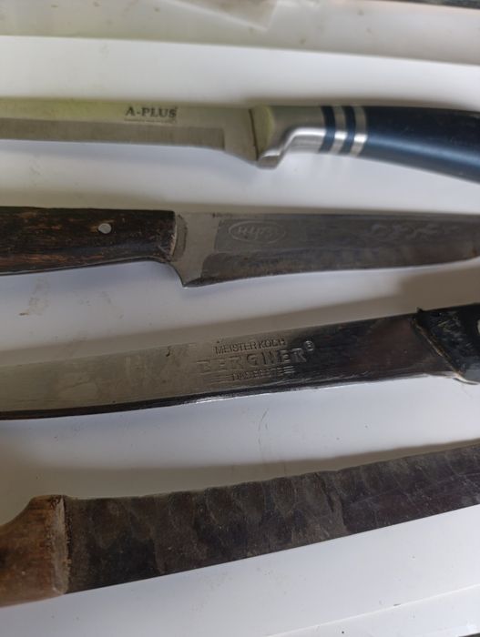 Кухоний ножи розние.