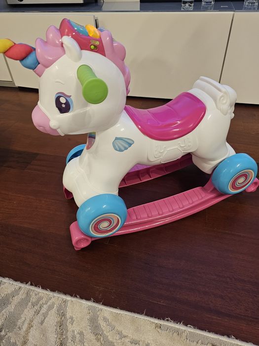 Unicórnio de Baloiço 3 em 1 Clementoni