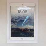 iPad 8 gen 32GB – pęknięta szybka, 100% sprawny