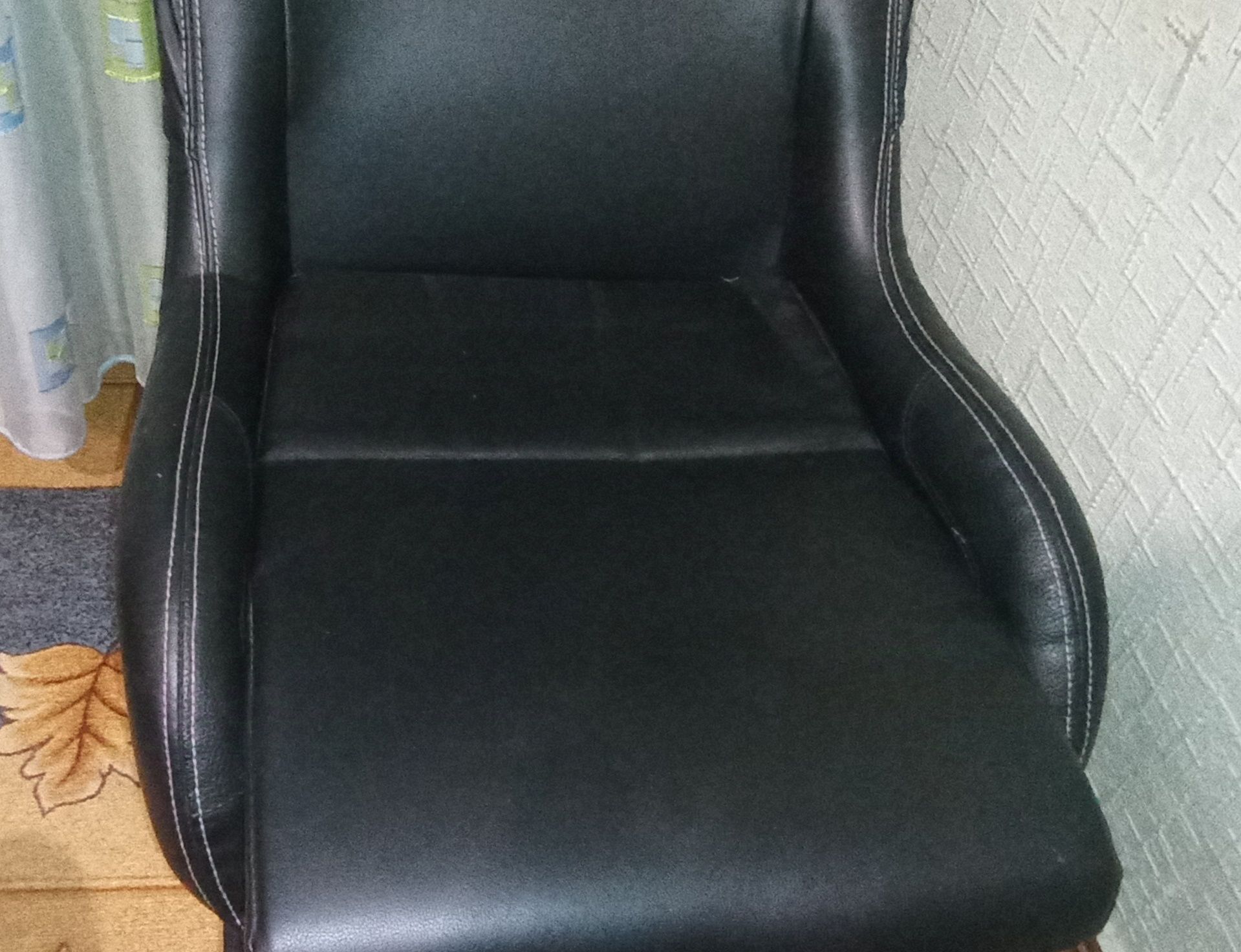 Игровое кресло plauseat
