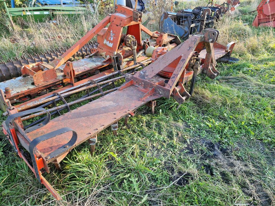 Agregat Brona wirowa KUHN 4000 QUIVOGNE 4M AKTYWNA