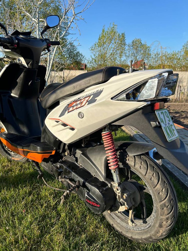 Німецький скутер Explorer speed 50 кубів