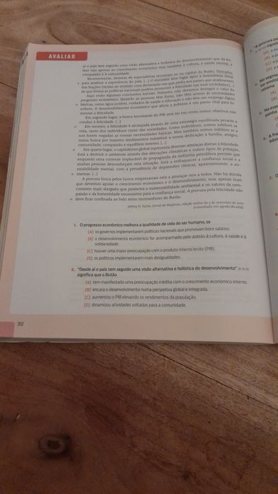 Sentidos português 11.°ano Ana Catarino, Ana Felicíssimo, Isabel Casti