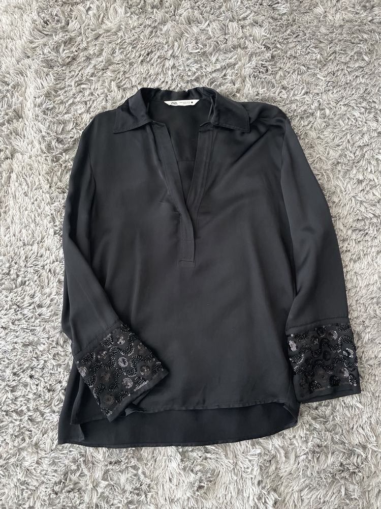 Blusa de cetim bordada Zara