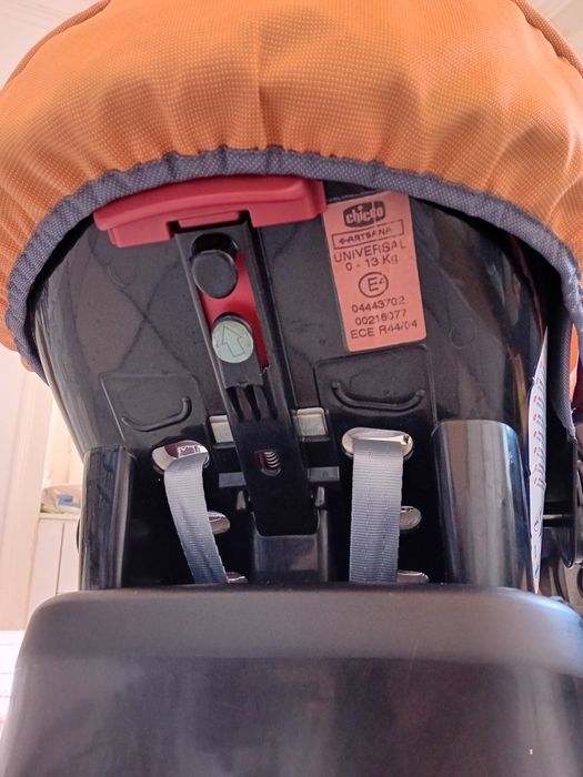 Cadeira Auto / Ovo com base autofix - Bébé - Chicco