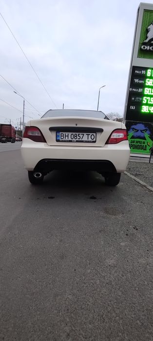 Продам део нексія 2011року