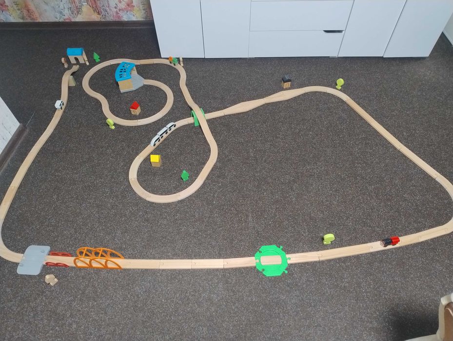 Залізна дорога Ikea, дерев'яна