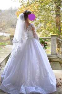 Весільна сукня (білосніжна)