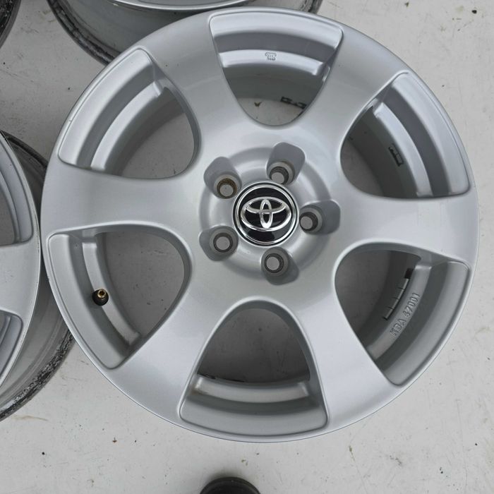 Alufelgi TOYOTA YARIS IV Prius Avensis T25 5X100 16'' ET48 6.5J 4X