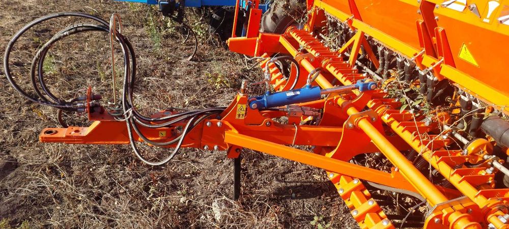 Продам зернову сівалку сзф-4000v варіаторна,фаворіт