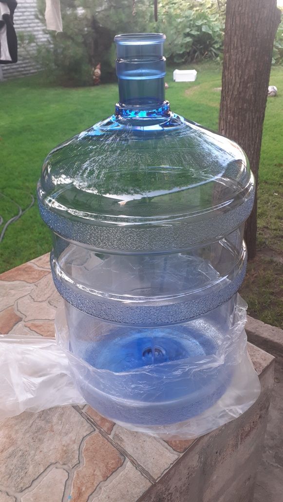 Бутыля новые балоны для питьевой воды